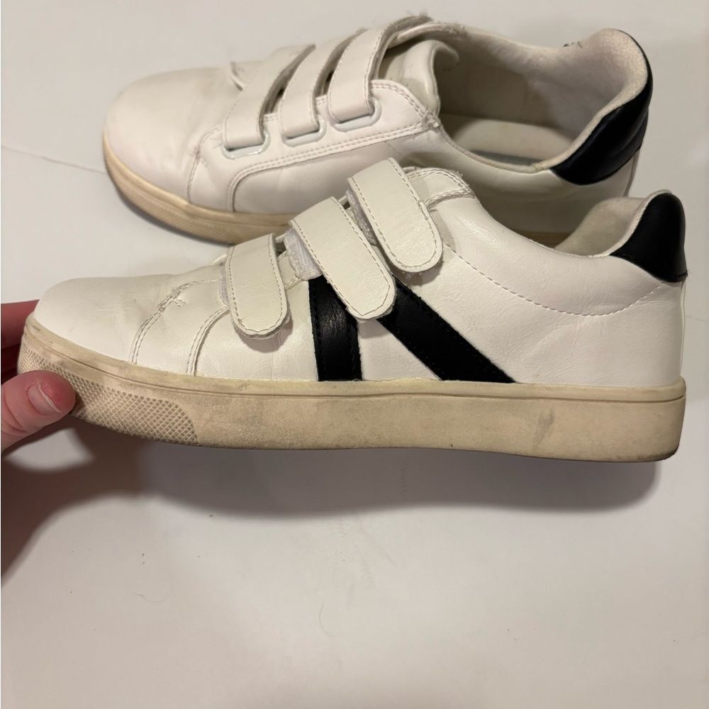 MIA Izzie Slip On Sneakers Black & White Size 6 - Picture 4 of 7